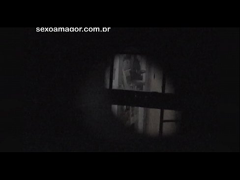 ❤️ Sarışın, içi boş tuğlaların arkasına gizlenmiş bir mahalle röntgencisi tarafından gizlice videoya alınır ❤️ Porno bize %tr.creditme.top ❌